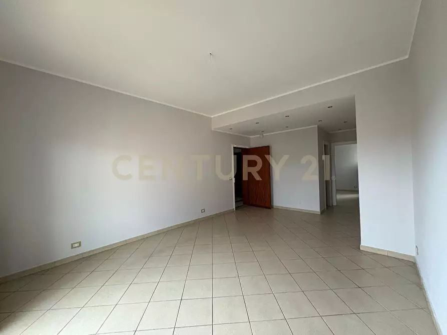 Immagine 3 di Trilocale in vendita  in Via dei Giacinti a Misterbianco