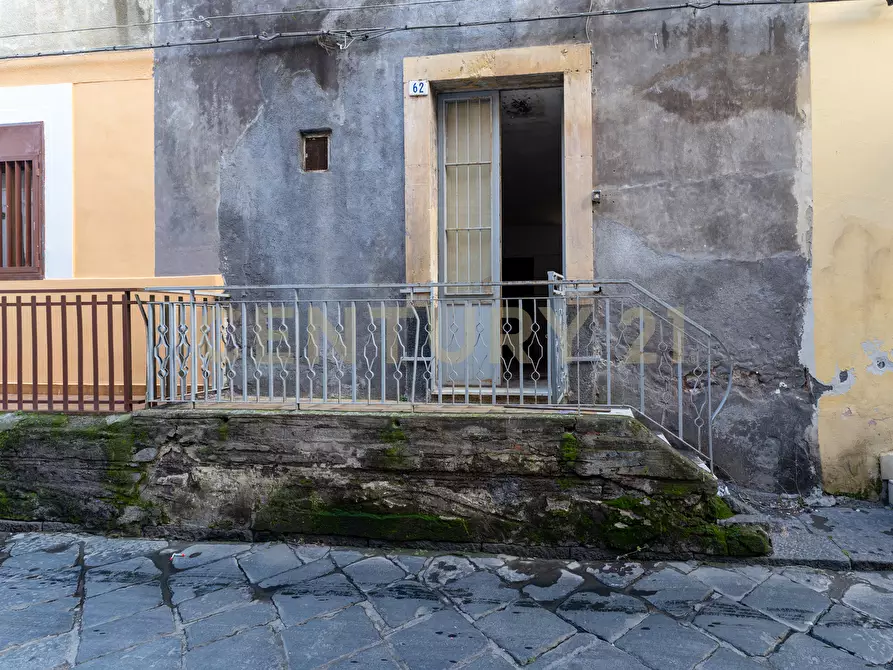 Immagine 1 di Appartamento in vendita  in via del velo 62 62 a Catania