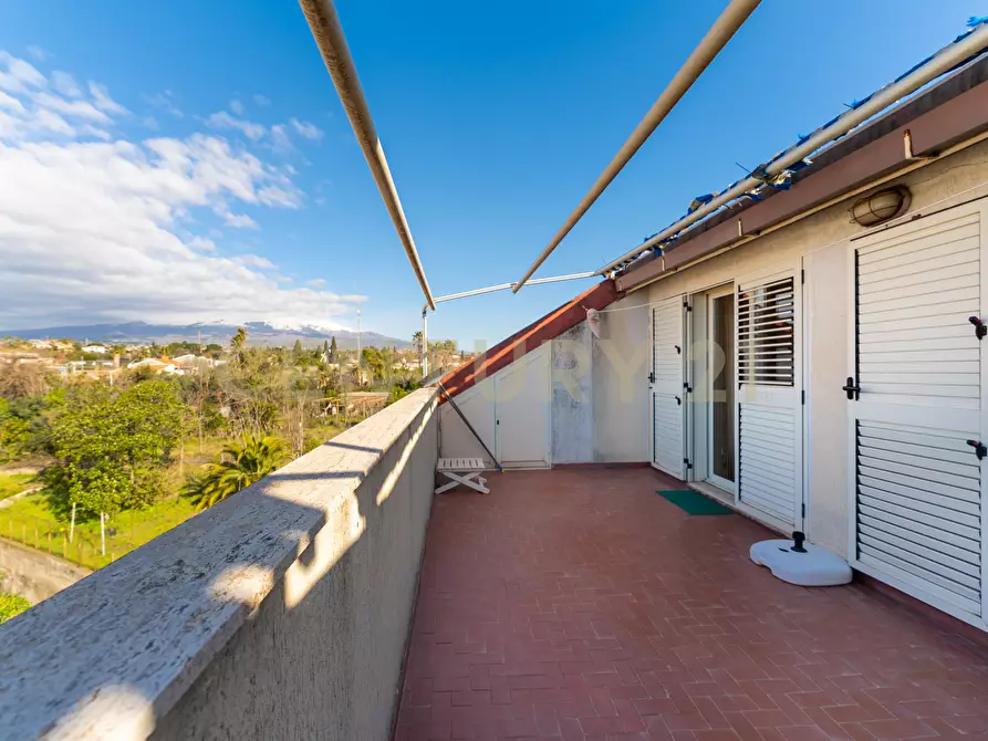 Immagine 44 di Casa semindipendente in vendita  in Via G. Leopardi 1 a Sant'agata Li Battiati