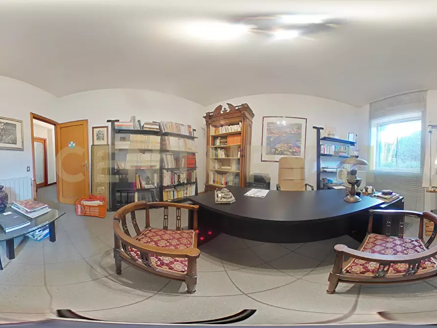 Immagine 46 di Pentalocale in vendita  in Via Convento del Carmine 5 a Tremestieri Etneo