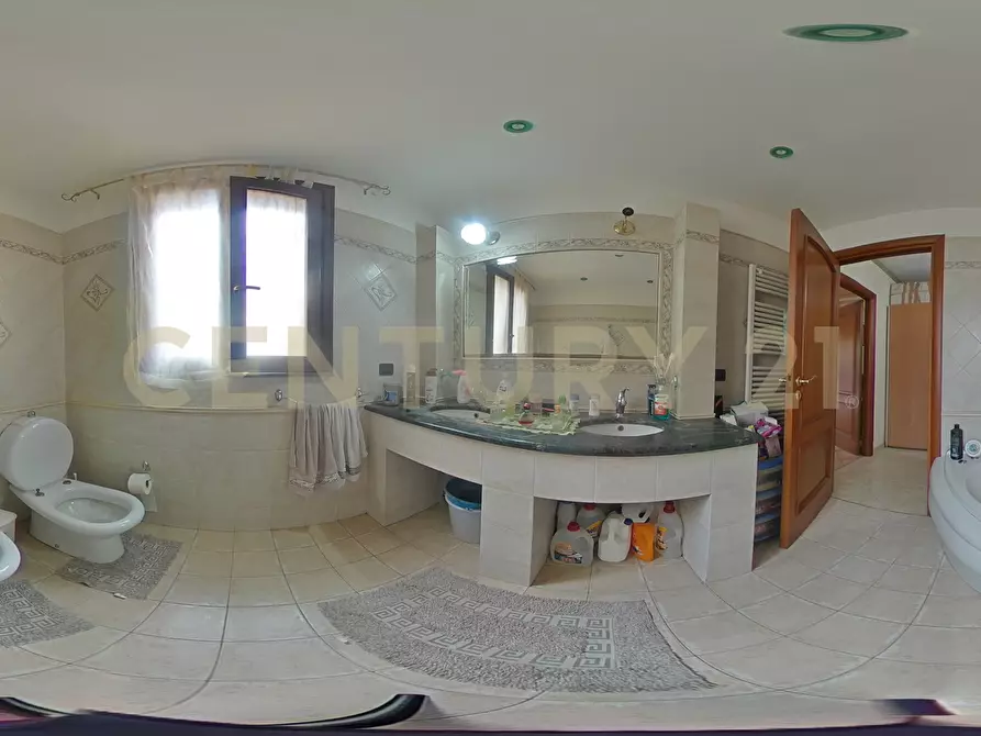 Immagine 52 di Casa indipendente in vendita  in Via Ulivi 89 a San Gregorio Di Catania