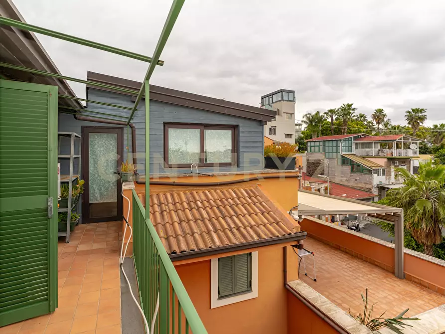 Immagine 32 di Attico in vendita  in Via Maria Gianni 85 a Catania