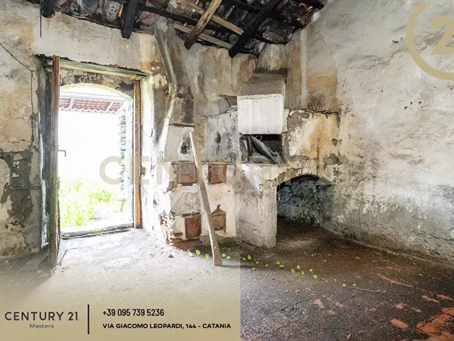 Immagine 26 di Rustico / casale in vendita  in Via Alessandro Manzoni 152 a Viagrande