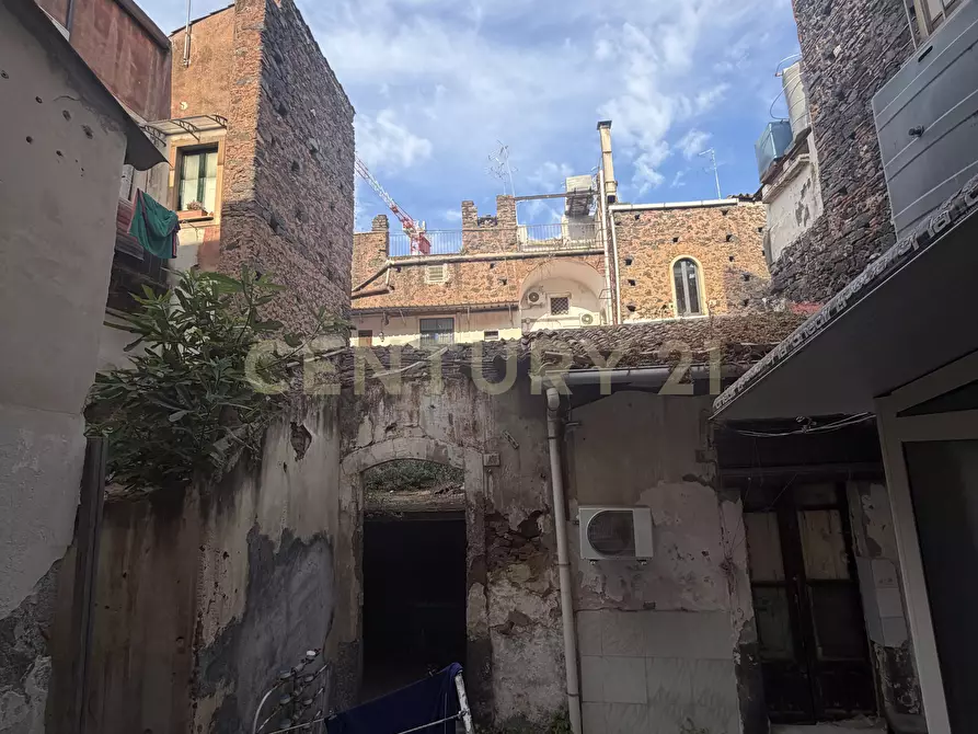 Immagine 12 di Appartamento in vendita  in Via Celeste 118 a Catania