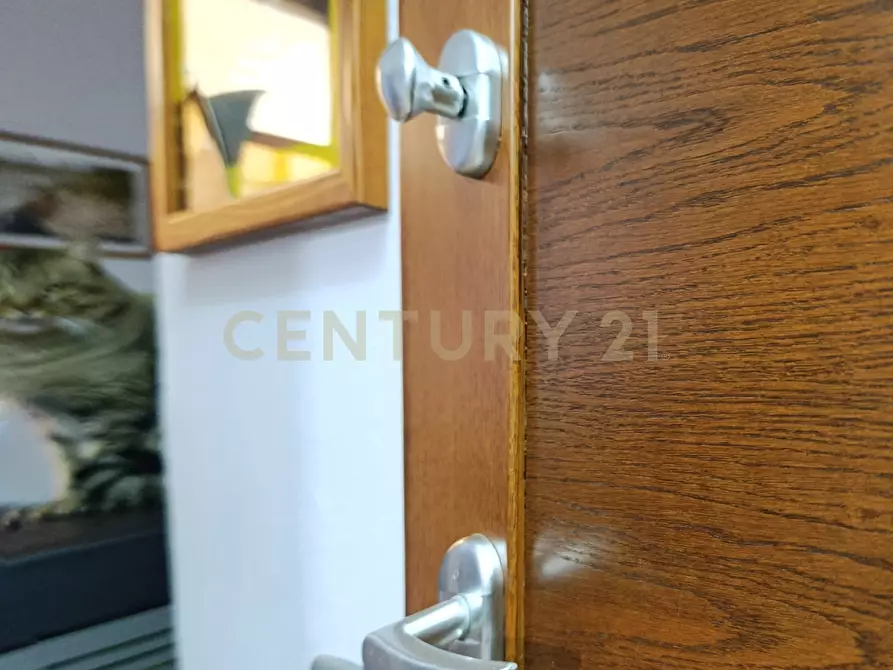 Immagine 17 di Pentalocale in vendita  in Via Gorizia a Abbadia San Salvatore