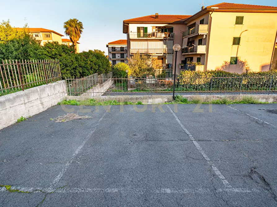 Immagine 43 di Quadrilocale in vendita  in Via Dei Giardini 3 a Tremestieri Etneo
