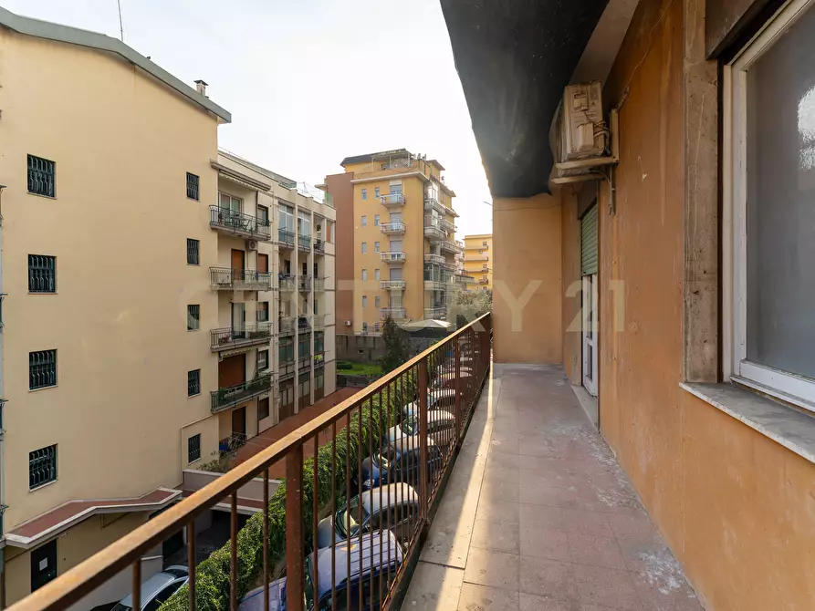 Immagine 48 di Pentalocale in vendita  in Viale Andrea Doria 13 a Catania