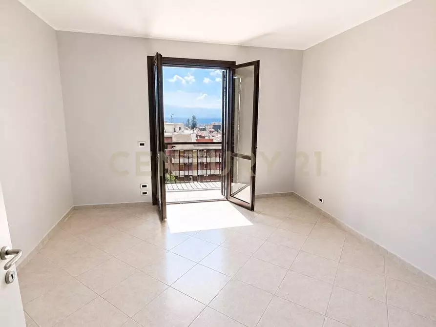 Immagine 10 di Trilocale in vendita  in Via Turi D'Agostino 145 a Aci Catena