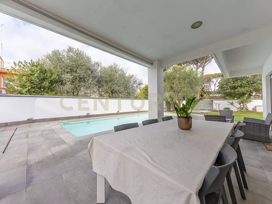 Immagine 2 di Villa in affitto  in Via Bedollo 117 a Roma