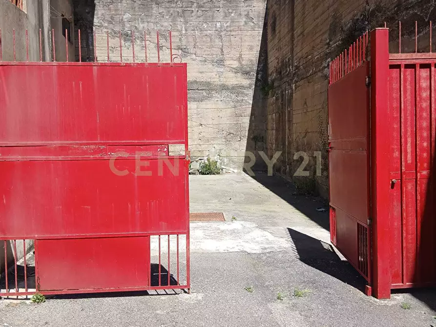 Immagine 1 di Magazzino in vendita  in Corso Indipendenza 260 a Catania