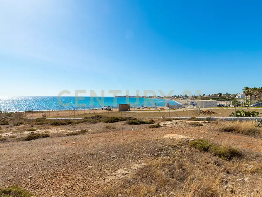 Immagine 3 di Casa indipendente in vendita  in VIALE ROSANNA a Noto