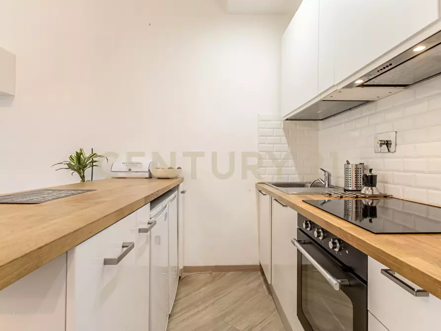 Immagine 13 di Bilocale in affitto  in Via Tomba di Nerone 14 a Roma