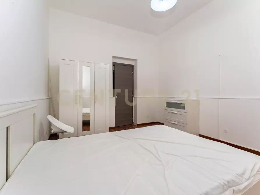 Immagine 24 di Trilocale in vendita  in Via Napoli 43 a Catania