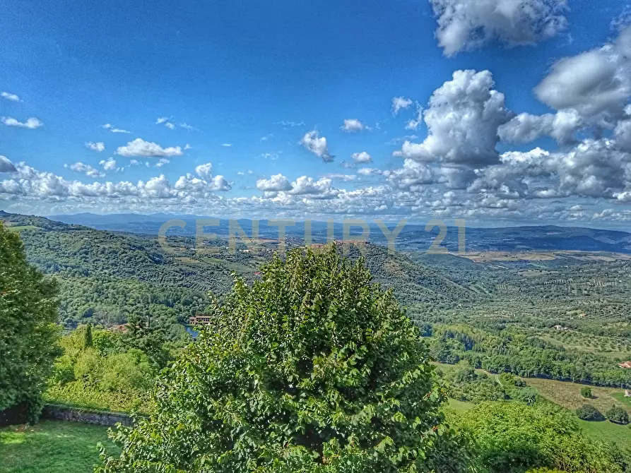 Immagine 28 di Bilocale in vendita  in Via della Penna 16 a Castel Del Piano