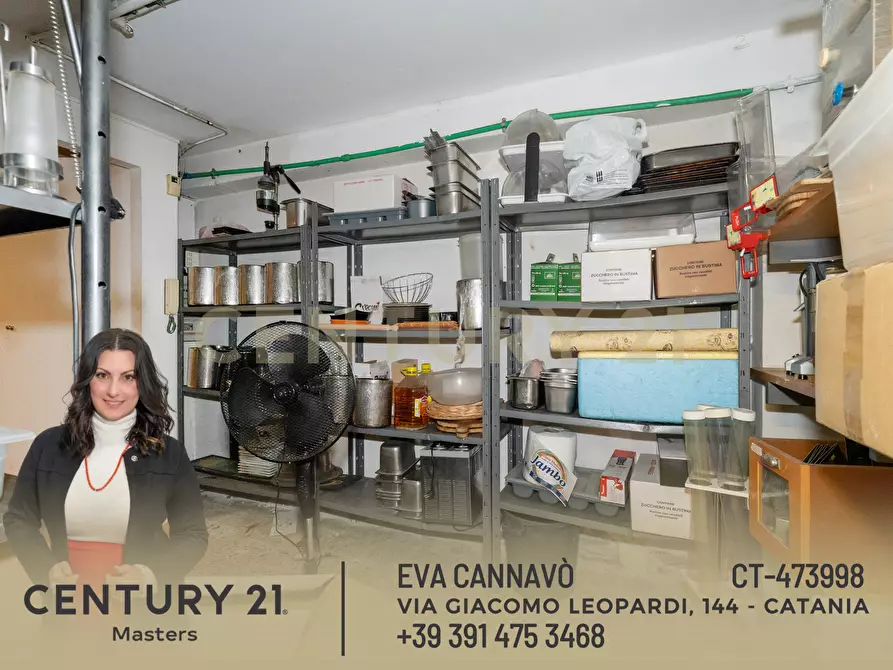 Immagine 53 di Bar / Ristorante in vendita  in Piazza Tivoli 1 a Tremestieri Etneo