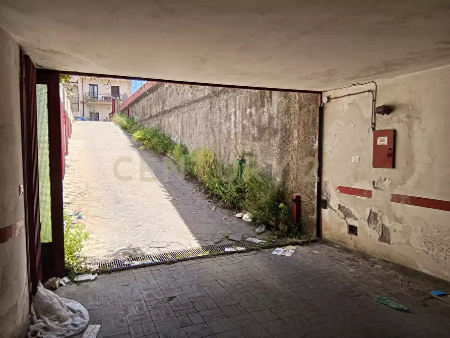 Immagine 12 di Garage in vendita  in Via Antonino di Sangiuliano 4 a Sant'agata Li Battiati