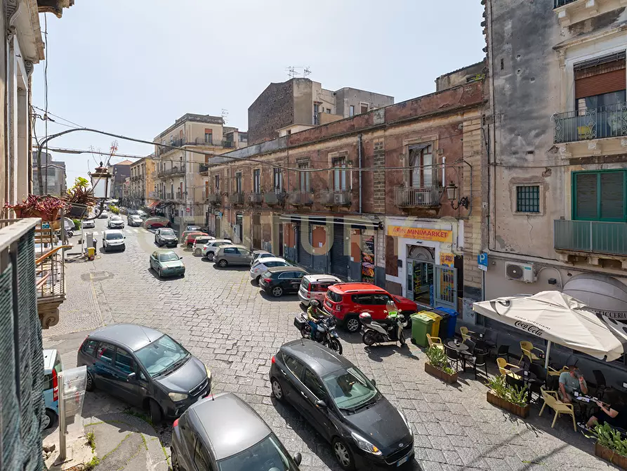Immagine 28 di Quadrilocale in vendita  in Piazza Miracoli 2 a Catania
