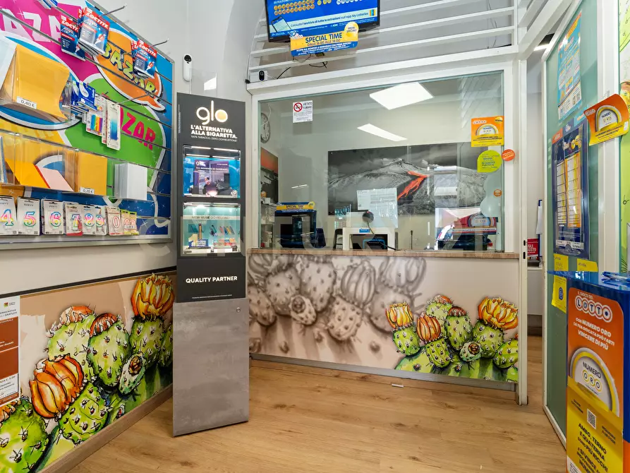 Immagine 10 di Tabaccheria in vendita  in Piazza Grande 11 a Catania