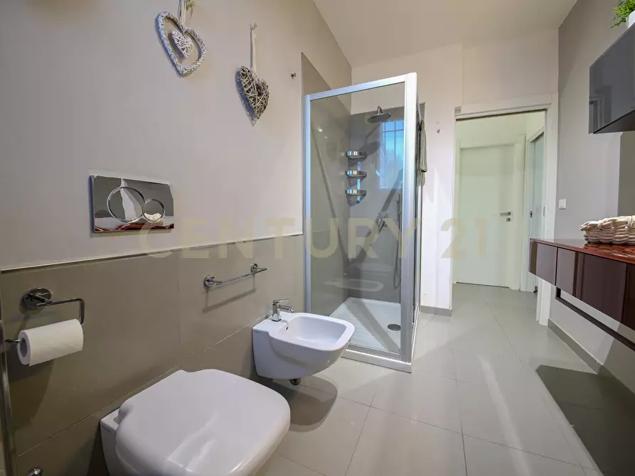 Immagine 41 di Villa in vendita  a Carovigno