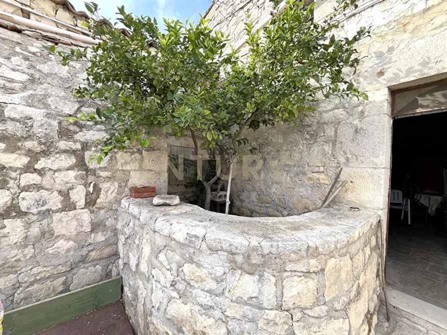 Immagine 56 di Rustico / casale in vendita  in Via Passo Parrino 19 a Modica