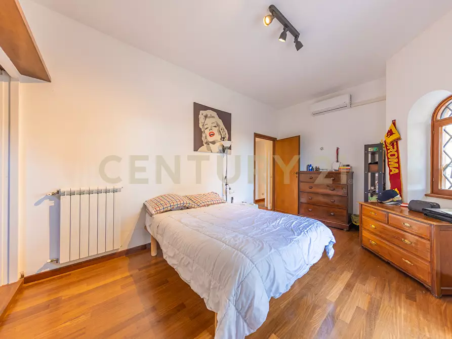 Immagine 26 di Casa bifamiliare in vendita  in Via Paolo Monelli 11 a Roma