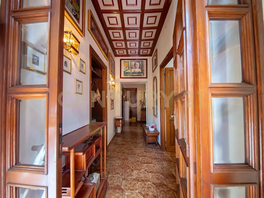 Immagine 4 di Pentalocale in vendita  in Viale Madonna del Tufo 26 a Rocca Di Papa