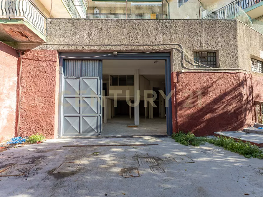 Immagine 3 di Casa indipendente in vendita  in CORSO SAN VITO 141 a Catania