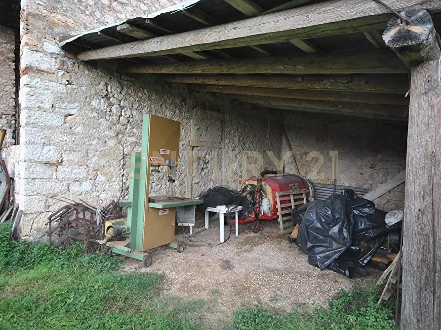 Immagine 18 di Rustico / casale in vendita  in Via Squaranto 6 a Verona