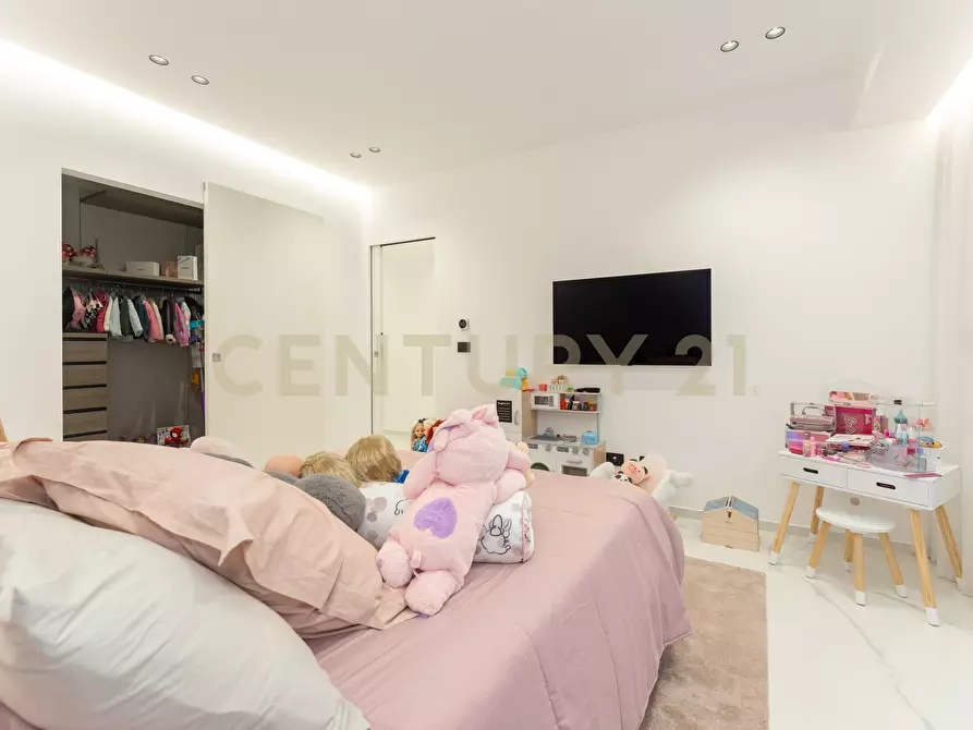 Immagine 89 di Villa in vendita  in Via Sant' Andrea 8 a Catania