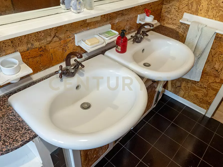 Immagine 18 di Appartamento in vendita  in Via Montegrappa 35 a Ramacca