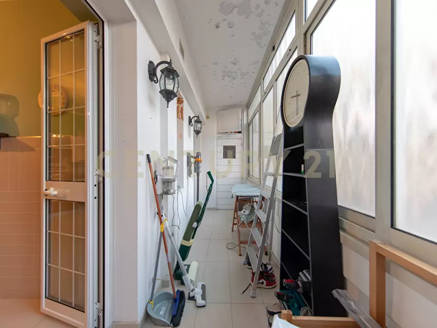 Immagine 44 di Quadrilocale in vendita  in Viale Ippocrate 116 a Roma