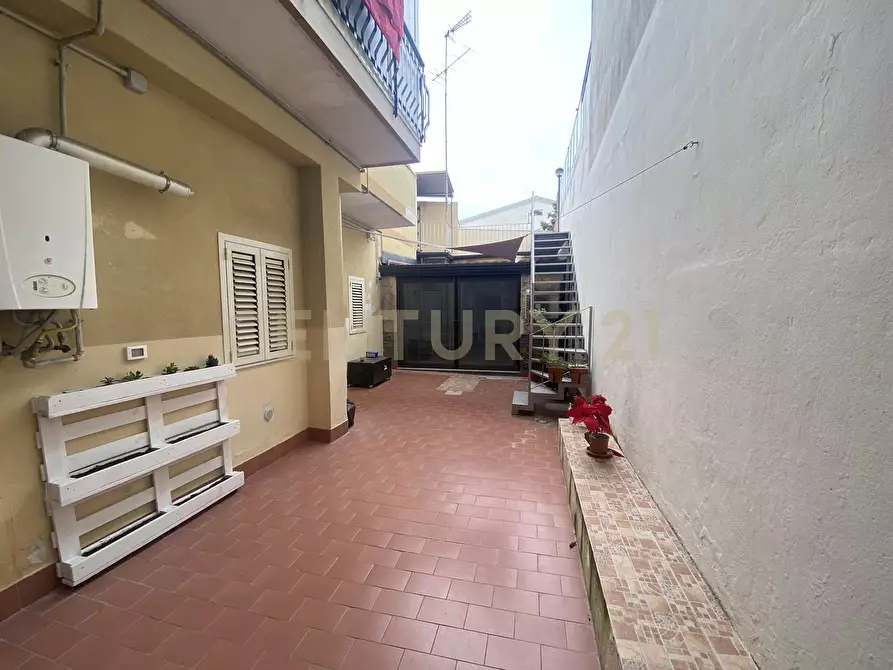 Immagine 12 di Porzione di casa in vendita  in Via Angelo Musco 7 a Mascalucia