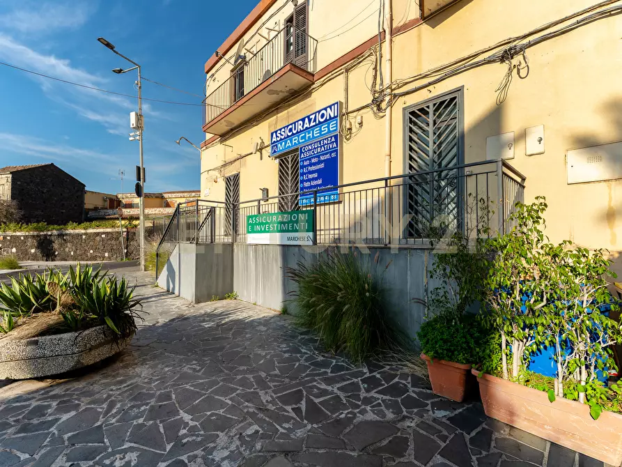 Immagine 5 di Locale commerciale in vendita  in Via Nizzeti a Tremestieri Etneo