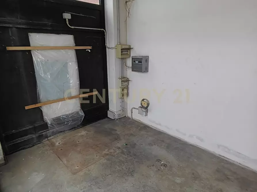 Immagine 4 di Locale commerciale in affitto  in Via degli Scaligeri a Bussolengo