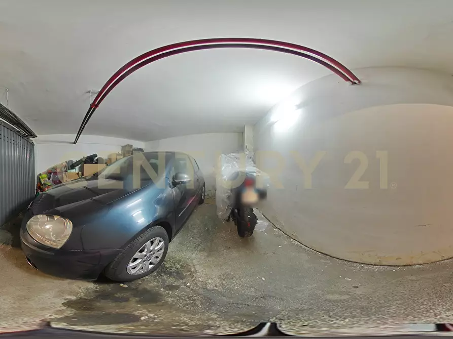 Immagine 24 di Garage in vendita  in Via Generale Umberto Nobile 9 a San Gregorio Di Catania