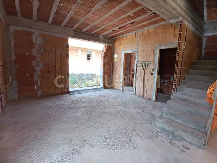 Immagine 51 di Casa bifamiliare in vendita  in VIA LEONCAVALLO 7 a Aci Sant'antonio