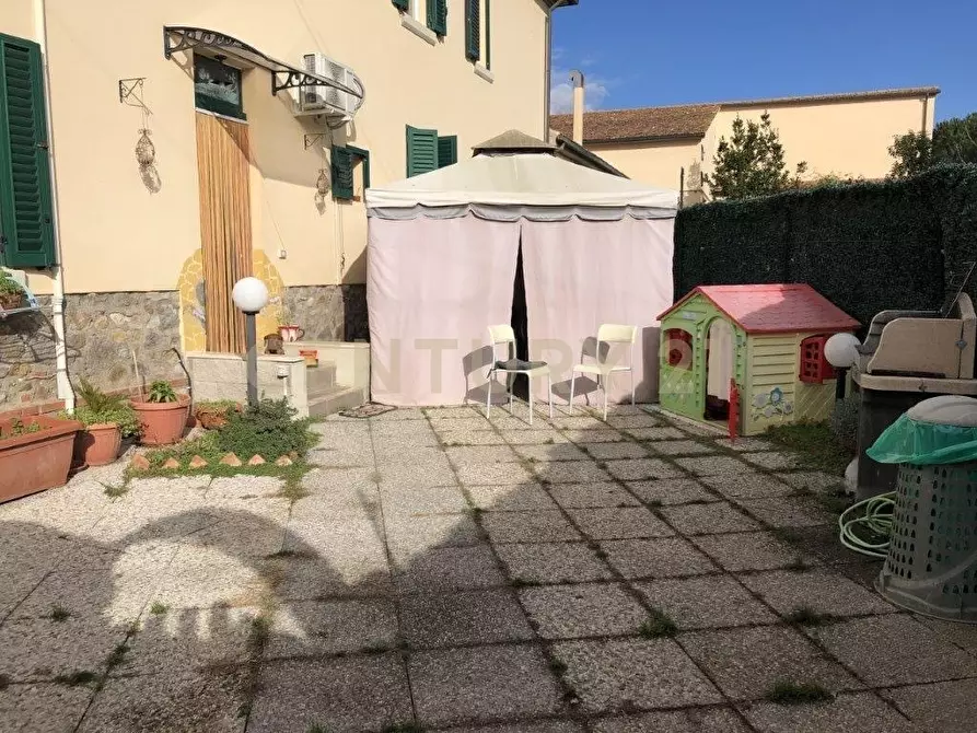 Immagine 1 di Pentalocale in vendita  in Via della Collacchia 10 a Roccastrada