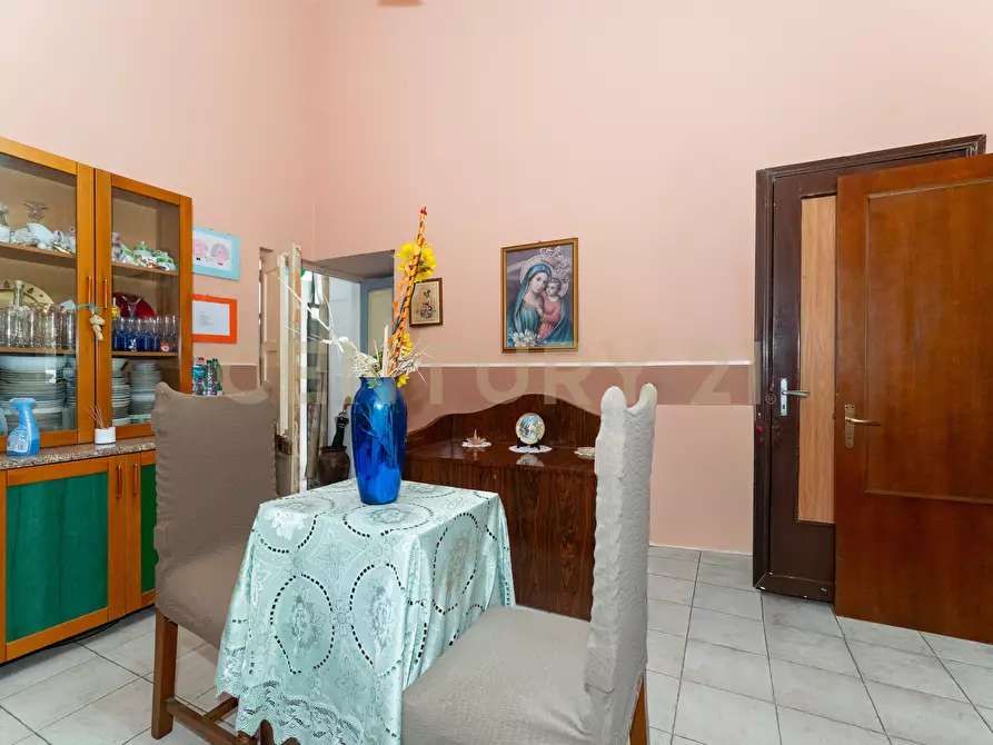 Immagine 15 di Trilocale in vendita  in VIA DELLE MEDAGLIE D'ORO 66 a Catania