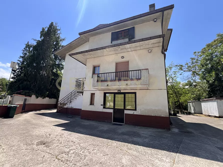 Immagine 4 di Villa in vendita  in Contrada Villa Cassetti a Montorio Al Vomano