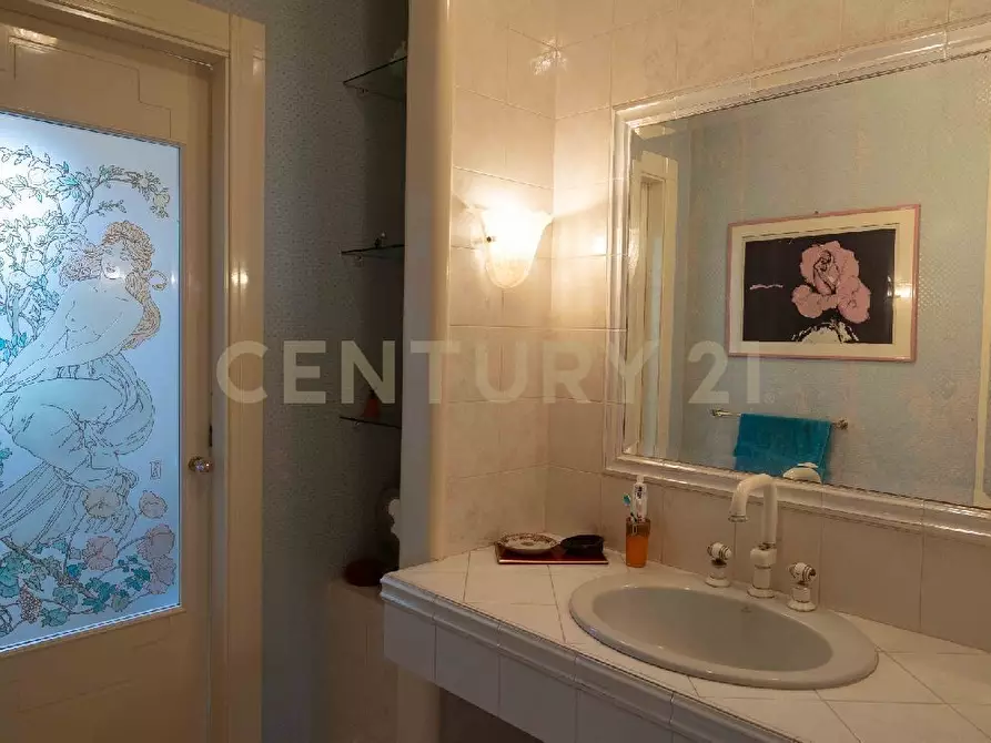 Immagine 11 di Villa in vendita  in Via delle Rose a Porto Empedocle