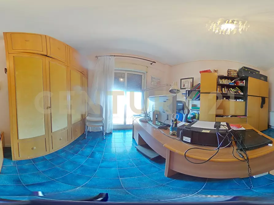 Immagine 39 di Pentalocale in vendita  in Via Madonna delle Lacrime 64 a Catania