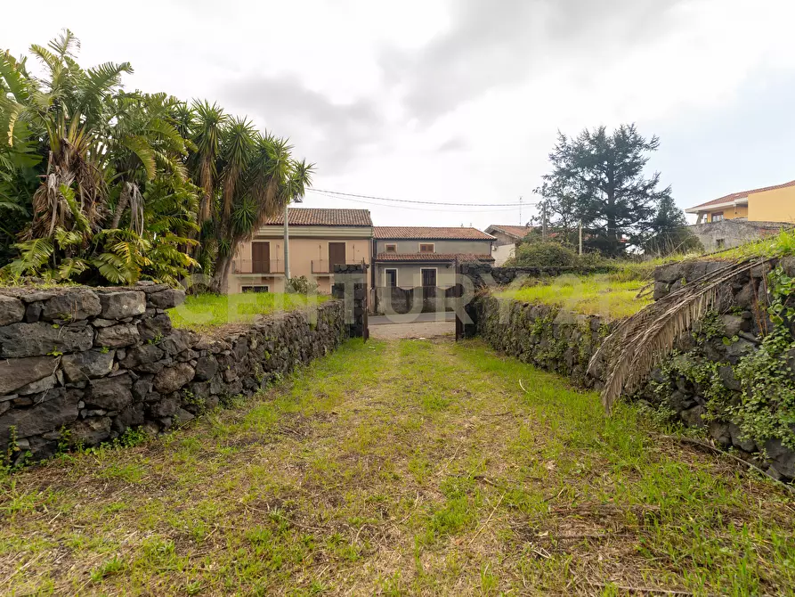 Immagine 15 di Casa indipendente in vendita  in Via Armando Diaz 83 a Zafferana Etnea