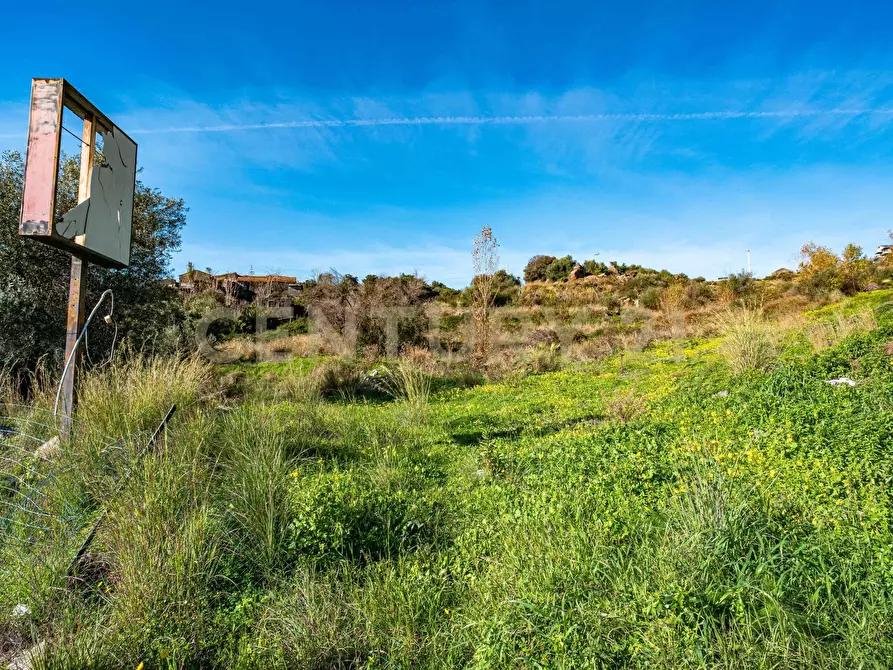 Immagine 3 di Terreno agricolo in vendita  in Via Vampolieri a Aci Castello