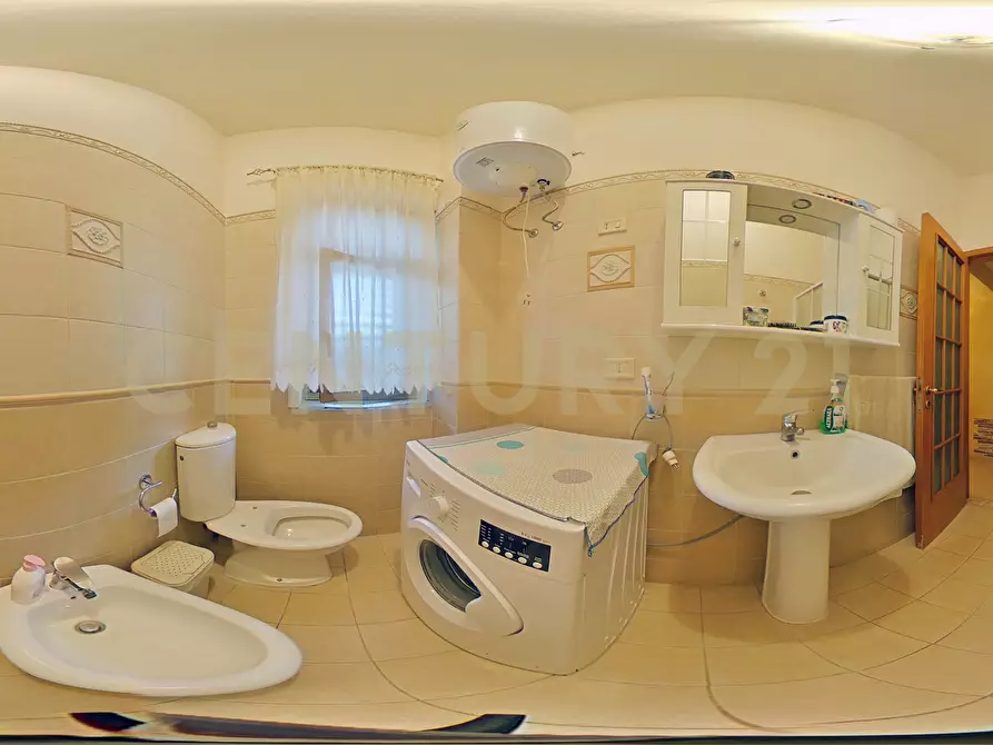 Immagine 41 di Trilocale in vendita  in Via Aquila 22 a Catania