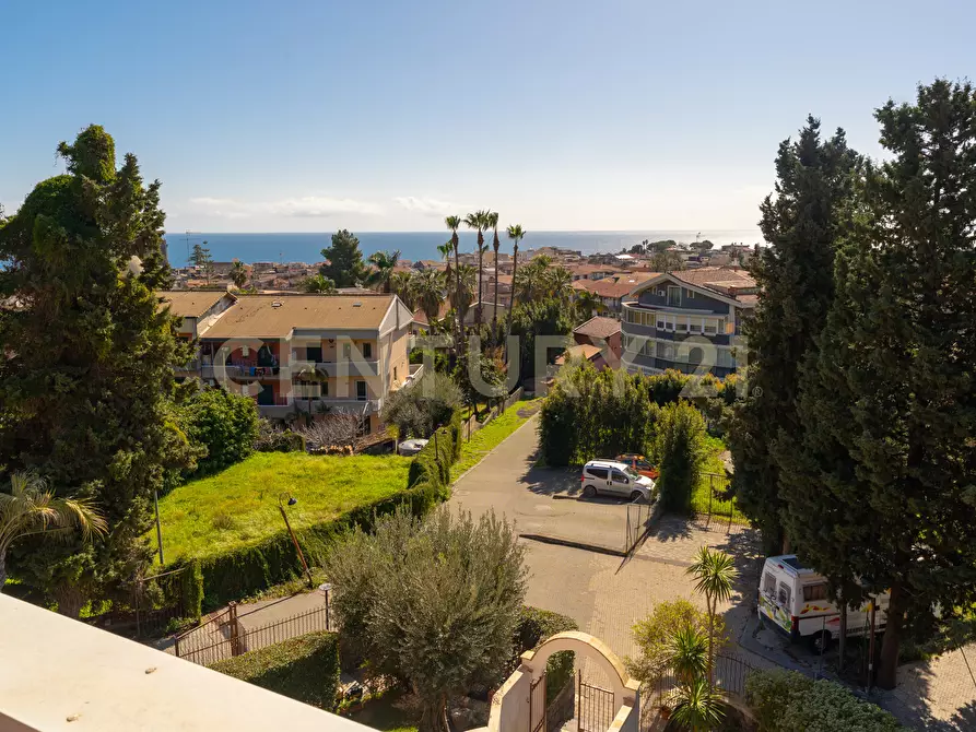 Immagine 30 di Appartamento in vendita  in Via Stazione 12a a Aci Castello