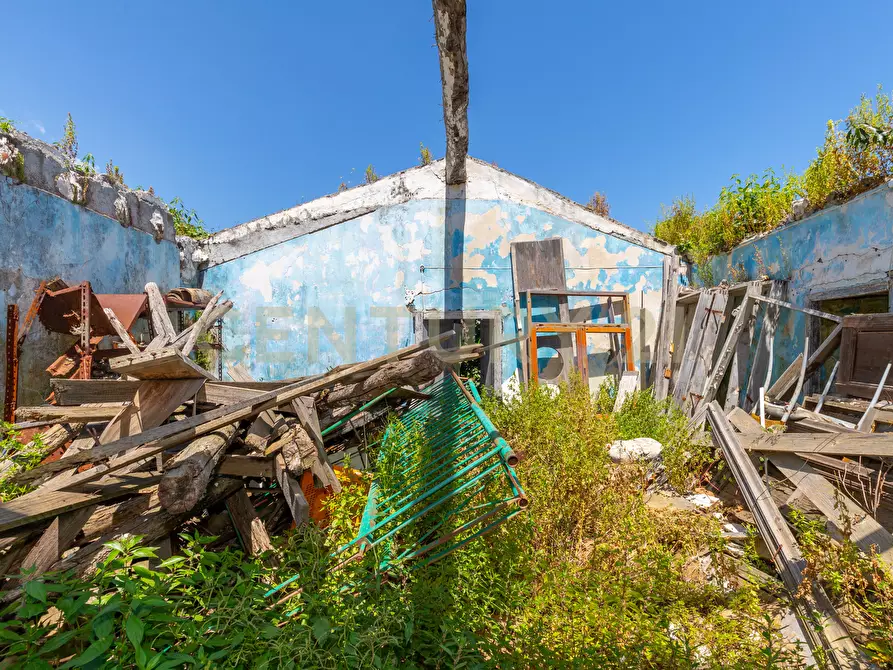Immagine 13 di Rustico / casale in vendita  in Via Roccamena 84 a Acireale