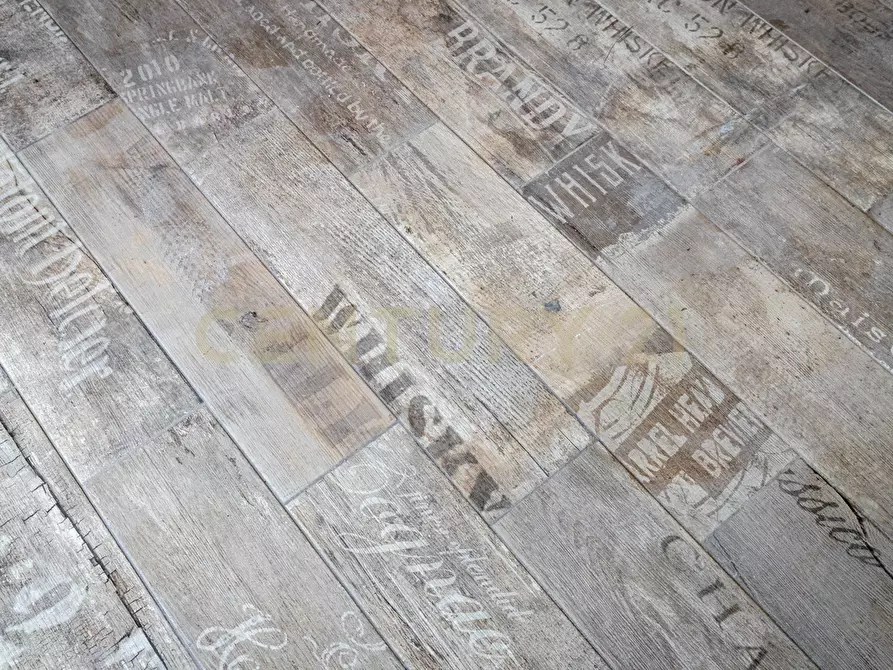 Immagine 18 di Locale commerciale in vendita  in Via Tiziano 10 a Gravina Di Catania