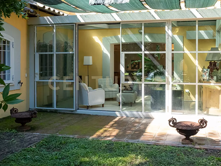 Immagine 6 di Villa in vendita  in Via Cassia 1951 a Roma