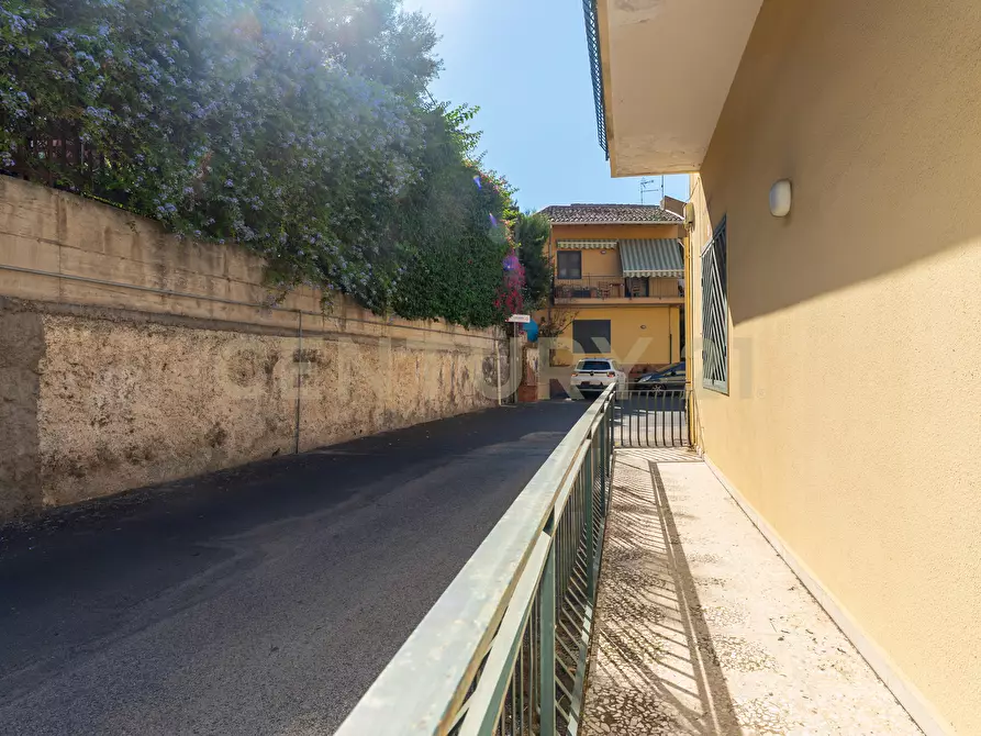 Immagine 22 di Palazzo in vendita  in Via Sebastiano Catania 284 a Catania