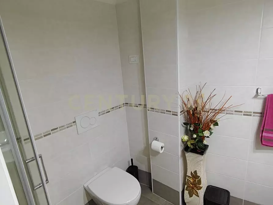 Immagine 22 di Pentalocale in vendita  in Stradone Santa Lucia 109 a Verona